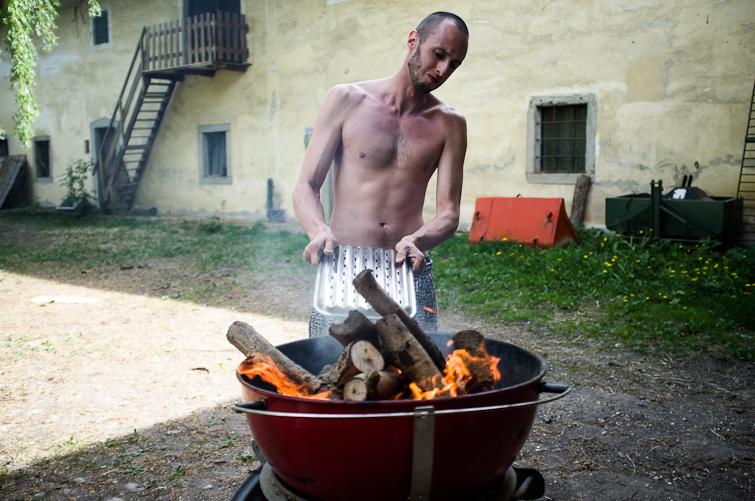 Photo by Simon Meisinger