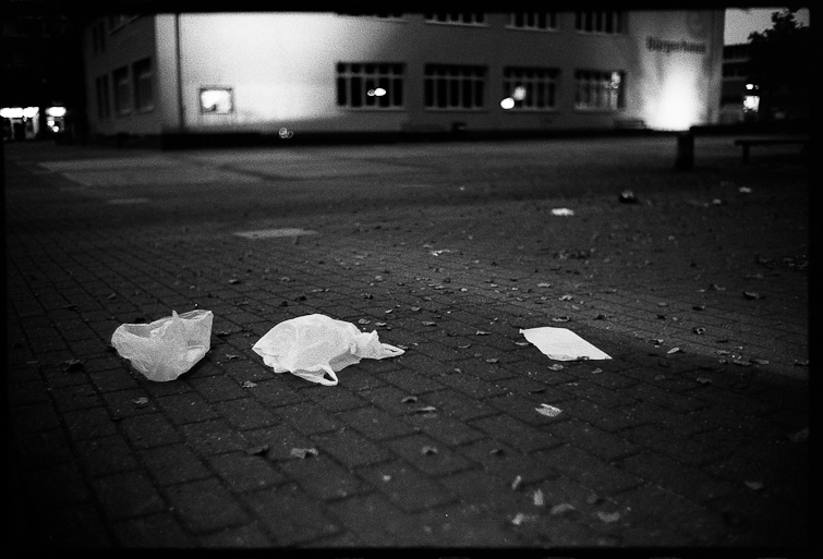 black and white image by simon meisinger