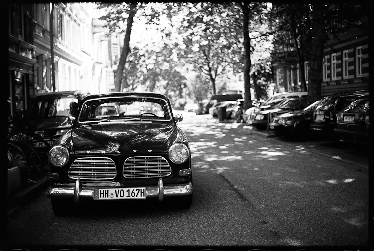 black and white photo by simon meisinger