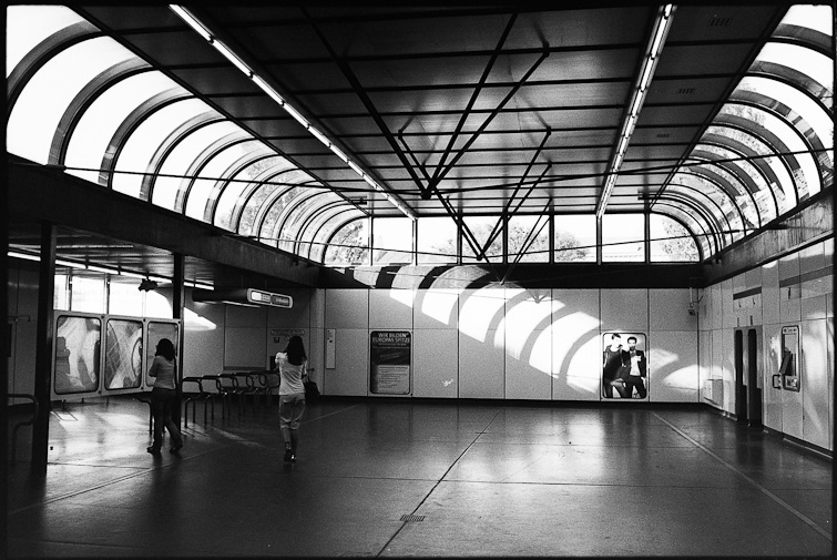 Photo by Simon Meisinger