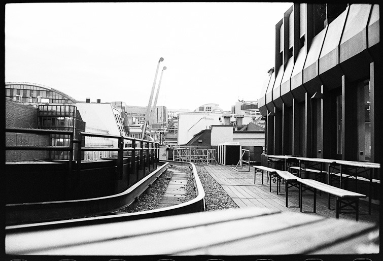 Photo by Simon Meisinger