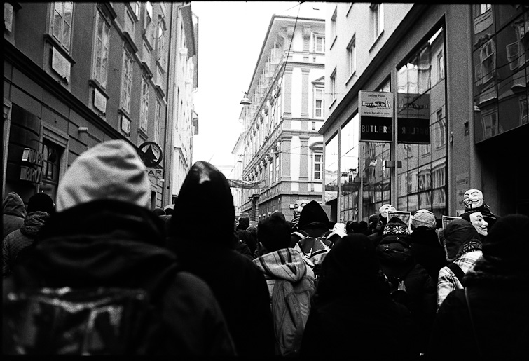 Photo by Simon Meisinger