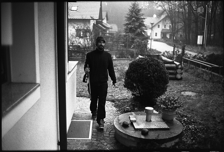Photo by Simon Meisinger